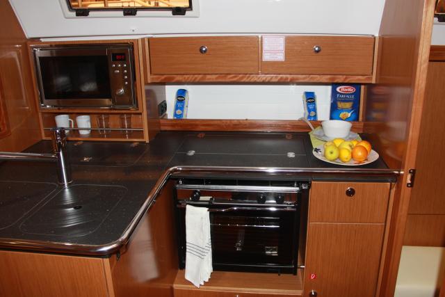 Bavaria 36 Cruiser - Photo 12