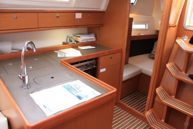Bavaria 37 Cruiser - Photo 11