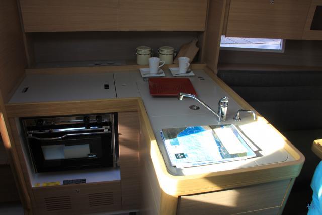 Dufour 335 - Photo 9