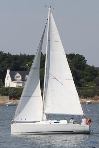 First 27.7 - Photo 4