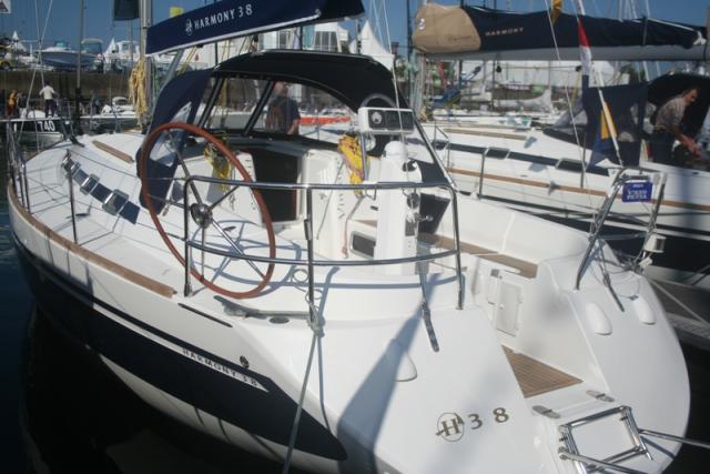 Harmony 38 - Photo 3