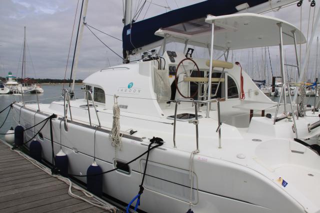 Lagoon 380 - Photo 3