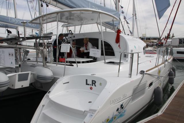 Lagoon 380 - Photo 7