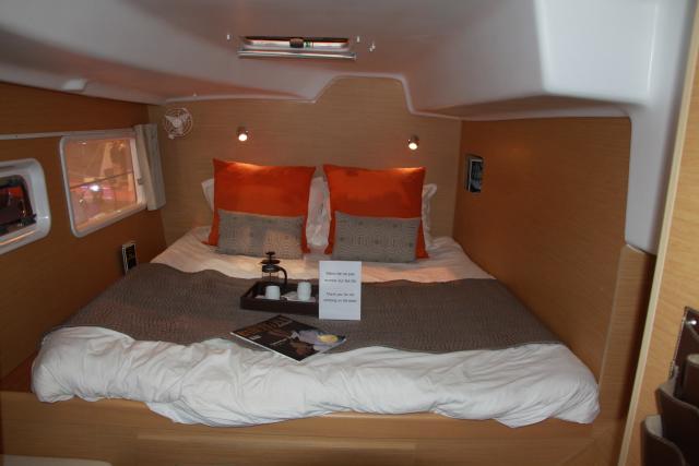 Lagoon 380 - Photo 13