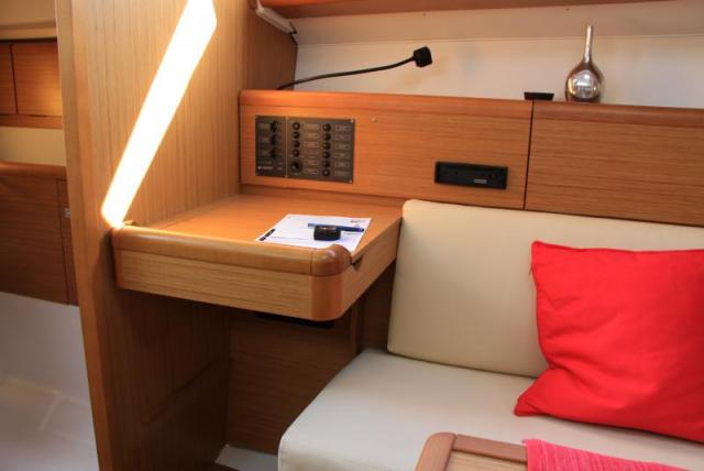 Sun Odyssey 30i - Photo 12
