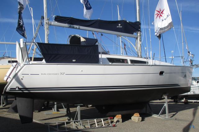 Sun Odyssey 32i - Photo 6
