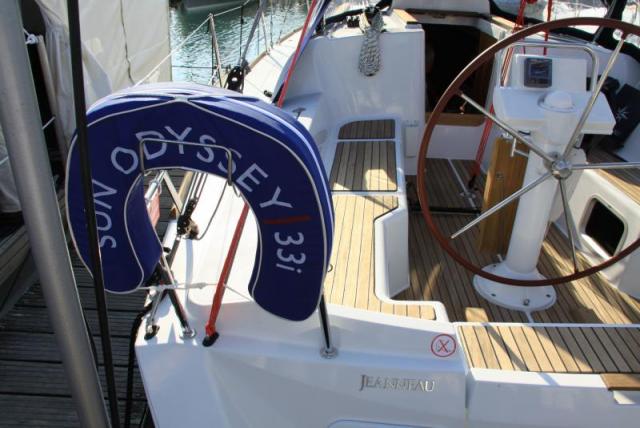 Sun Odyssey 33i - Photo 7