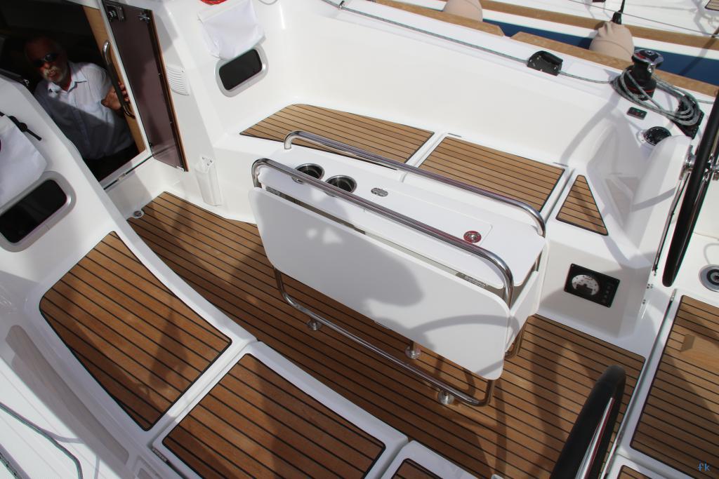 Sun Odyssey 349 - Photo 6