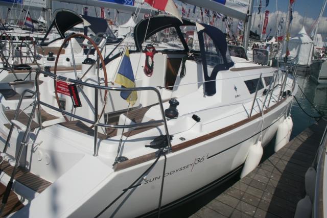 Sun Odyssey 36i - Photo 11