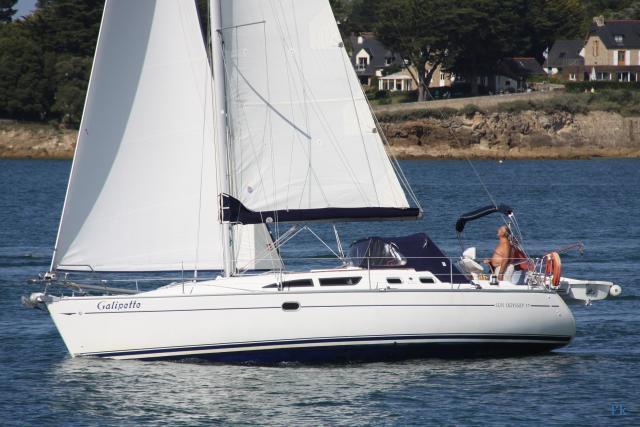 Sun Odyssey 37 - Photo 3