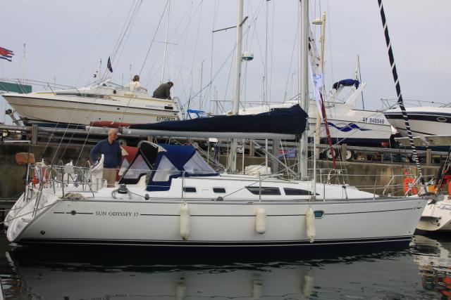 Sun Odyssey 37 - Photo 6