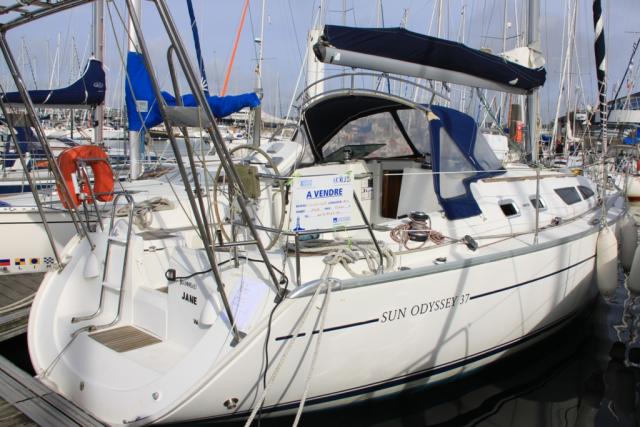 Sun Odyssey 37 - Photo 7