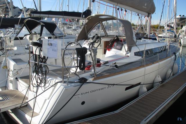 Sun Odyssey 379 - Photo 4
