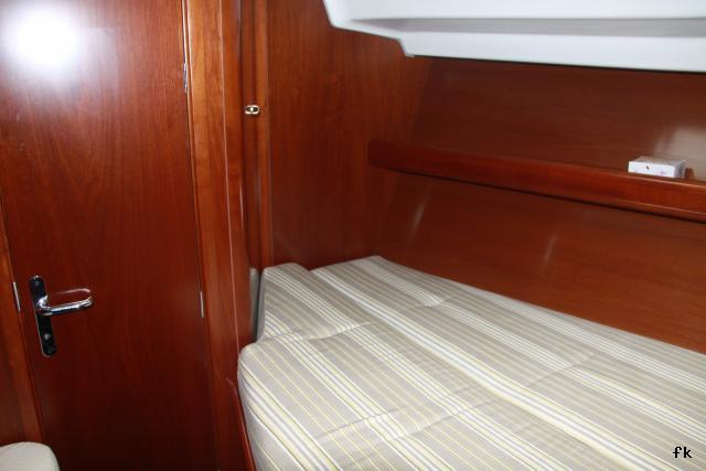 Sun Odyssey 39i - Photo 13