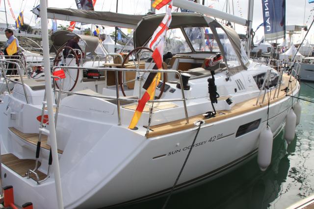 Sun Odyssey 42 DS - Photo 3