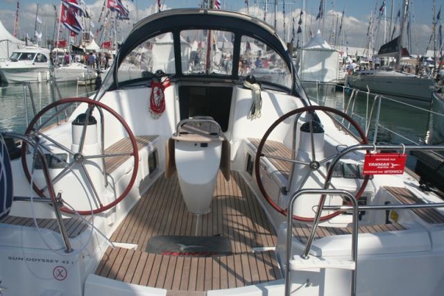 Sun Odyssey 42i - Photo 9