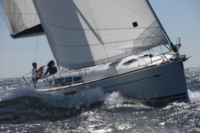 Sun Odyssey 44i - Photo 3 Jeanneau 