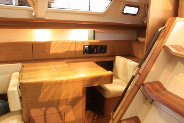 Sun Odyssey 45 DS - Photo 8